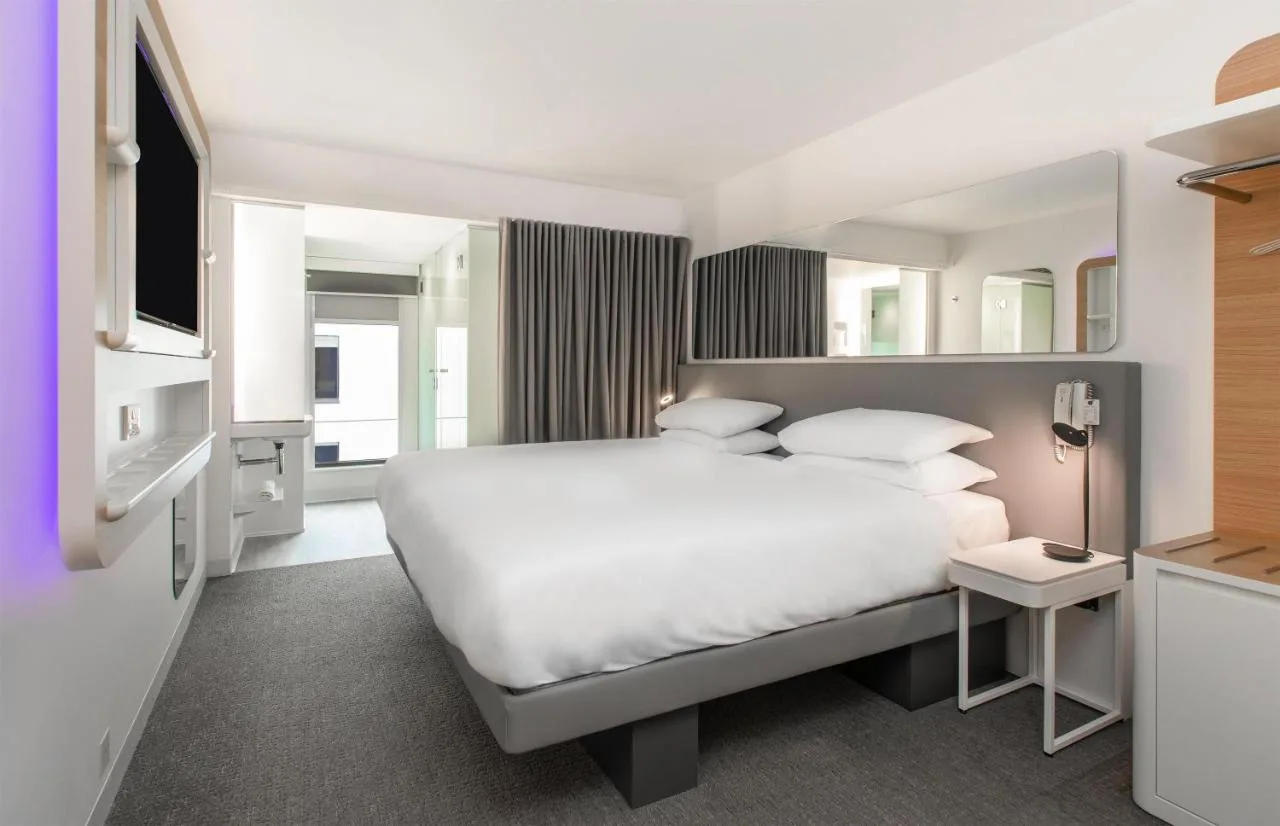 Premium King Room